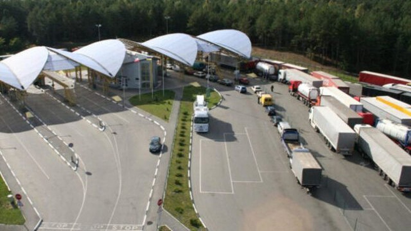 На пункті пропуску «Ягодин – Дорогуськ» почали тестувати єЧергу для автобусів