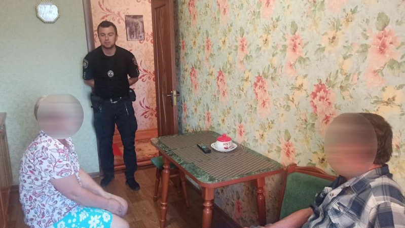 Як часто поліцейські навідуються в сім’ї, де раніше фіксували насилля?