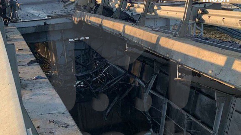 Удар по Керченському мосту: все, що наразі відомо