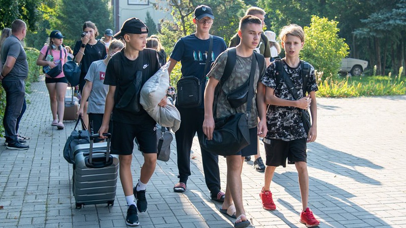 Діти з Волині поїхали на відпочинок до Закарпаття