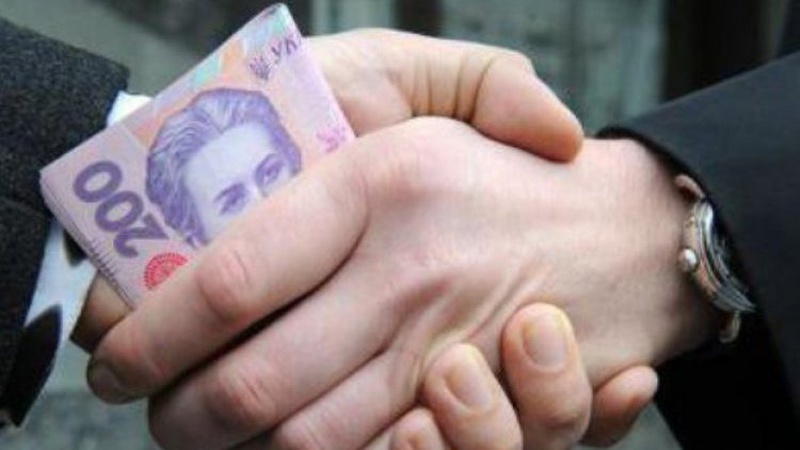 Волинянка заплатить штраф у 100 разів більший, ніж хабар, який давала копам