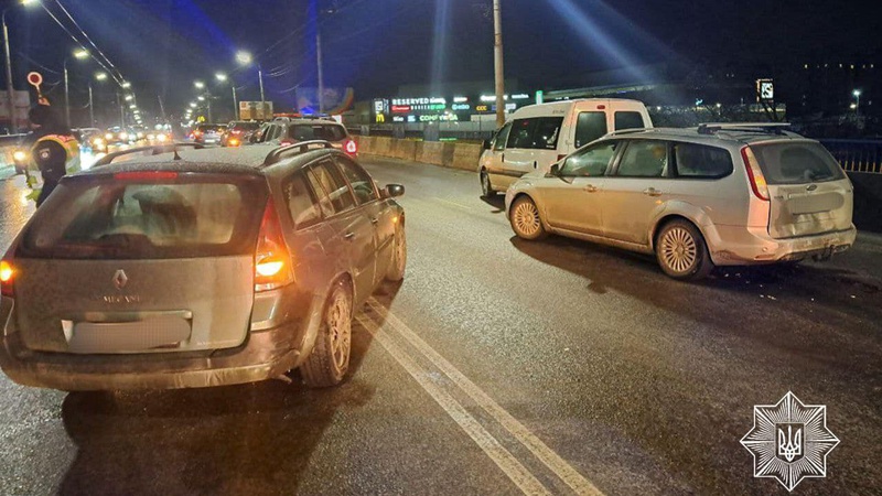 У патрульній поліції повідомили деталі масштабної ДТП на мосту біля Там-Таму у Луцьку