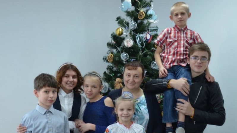 Одинока волинянка прихистила шестеро обездолених діток