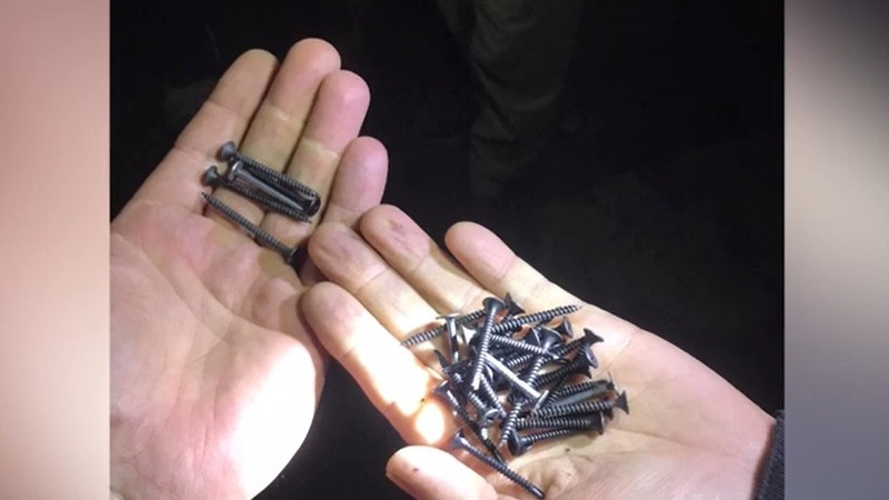 Поляки пробивають колеса українським водіям на кордоні, – ЗМІ