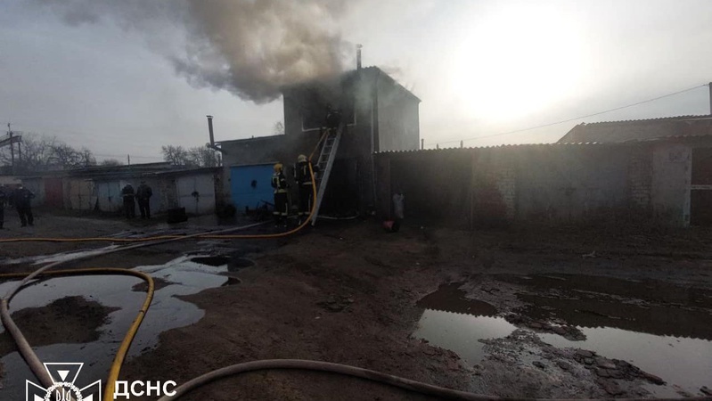 Горів гараж: на Волині у пожежі загинув чоловік