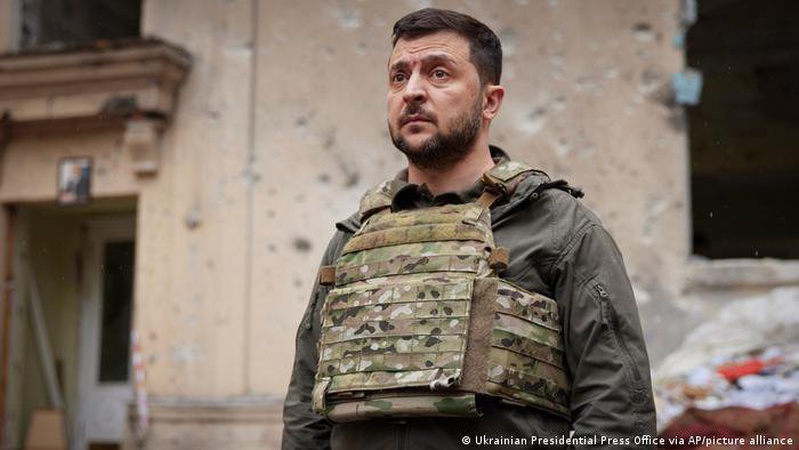 На тлі війни поруч із бажанням зберегти демократичну державу українці мають запит на «сильну руку», – соціологи