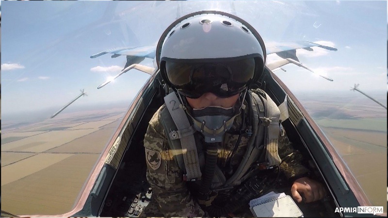 Влітку в Британії розпочнуться навчання українських пілотів