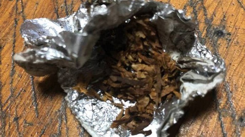 Лучани викликали поліцію, бо від сусідів смерділо наркотиками