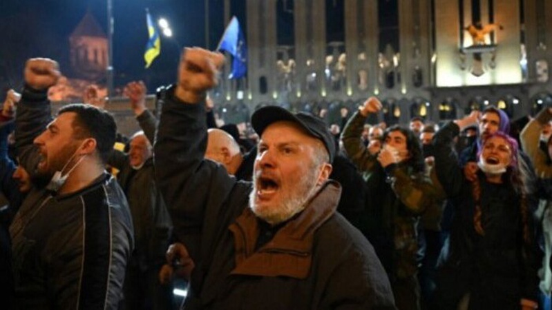 Правоохоронці звільнили усіх протестувальників у Грузії