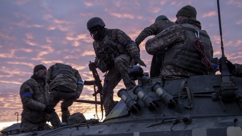 Війська росії намагаються закріпитися у Лимані та штурмують Сєвєродонецьк