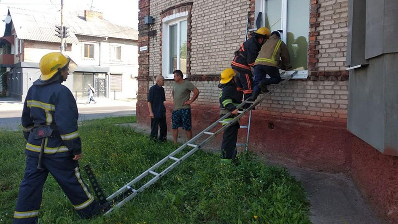 На Волині рятувальники врятували хвору пенсіонерку