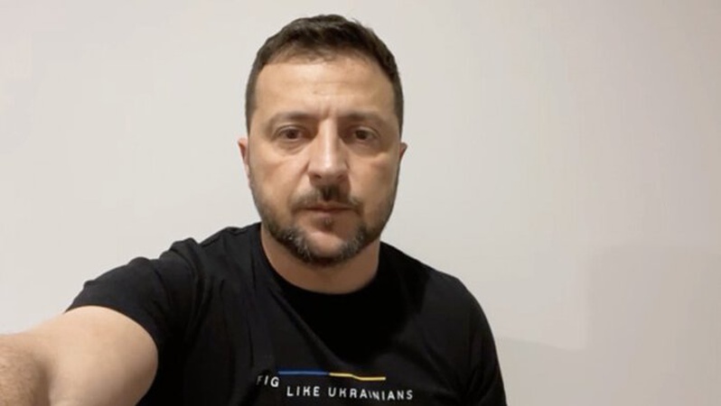 Зеленський: F-16 будуть у нас у небі