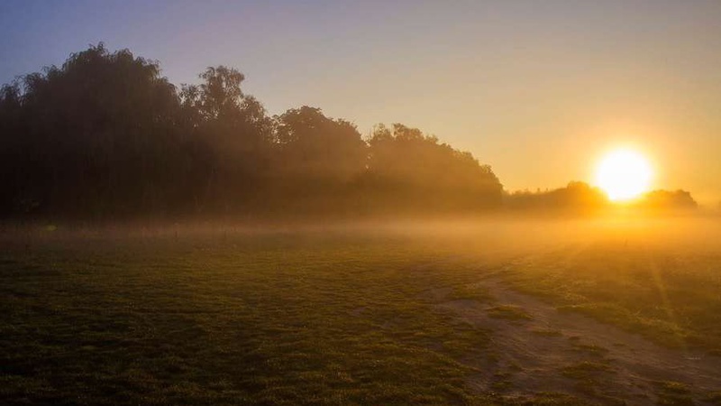 Заворожуюча краса: опублікували фото світанку над Стиром