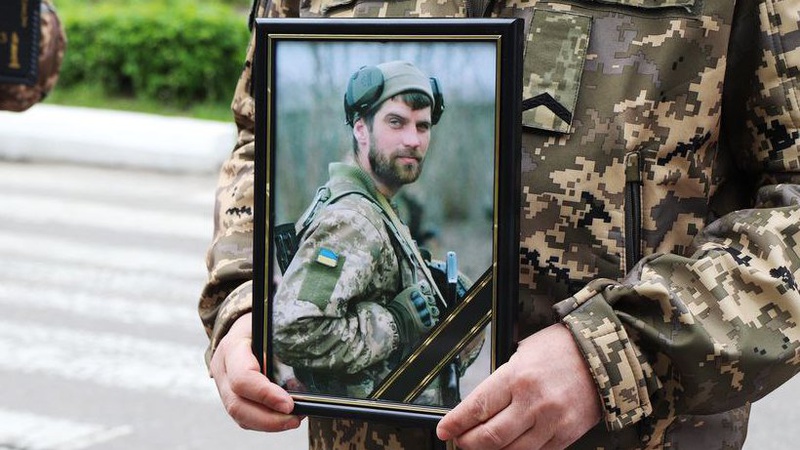 Без батька залишився 3-річний син: у громаді на Волині попрощалися із полеглим Героєм. ФОТО