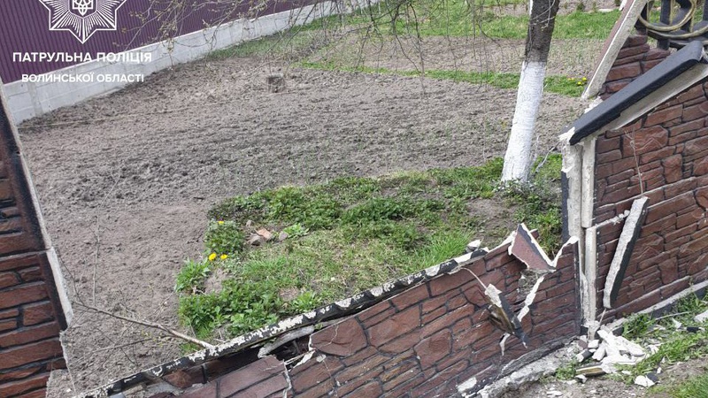 У Ковелі п’яний водій влетів у паркан сусідів