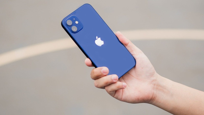 Шахрай з Луцька продавав в інтернеті неіснуючі Iphone