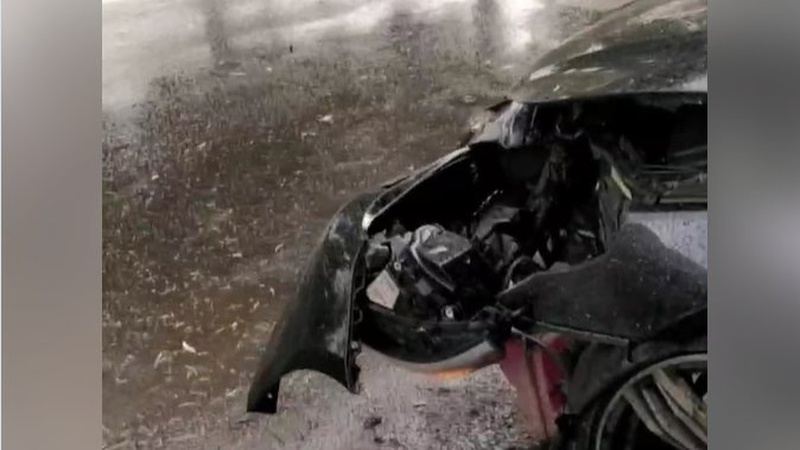 ДТП у Луцьку: БМВ «врізався» в електроопору