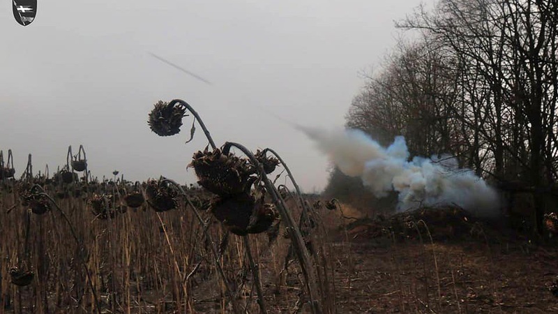 Бійці волинської бригади показали, як знищили колону російських вантажівок