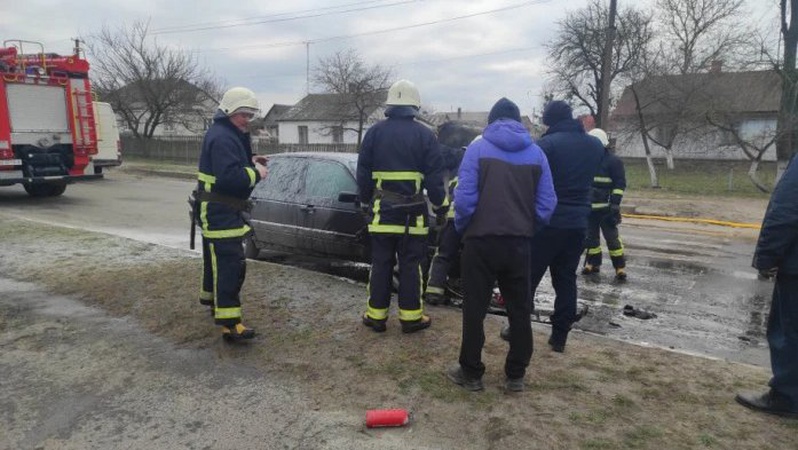 У місті на Волині на ходу загорілась машина. ФОТО