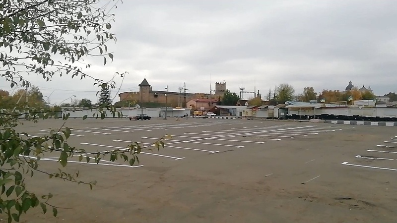 Скільки паркувальних місць буде біля Центрального ринку. ВІДЕО