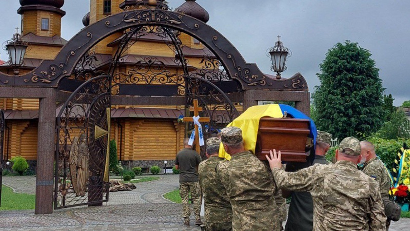 На Волині попрощалися із військовослужбовцем Сергієм Конопатським