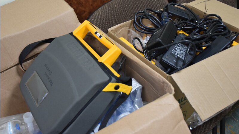 У Луцьку Пункти незламності обладнали дефібриляторами