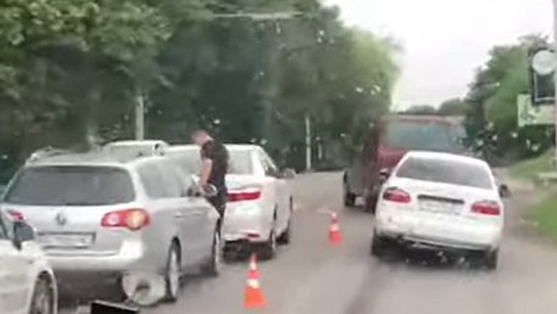 ДТП у Луцьку: перед «зеброю» зіткнулися «Фольксваген» та «Тойота»