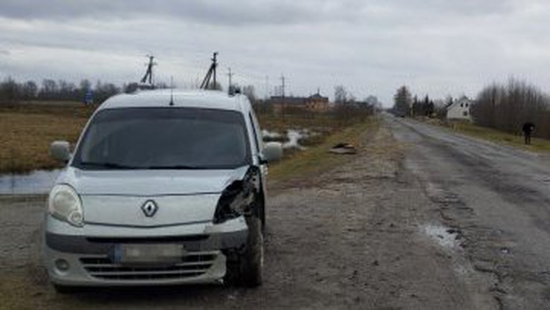 На Волині автомобіль врізався у підводу: травмувалася жінка