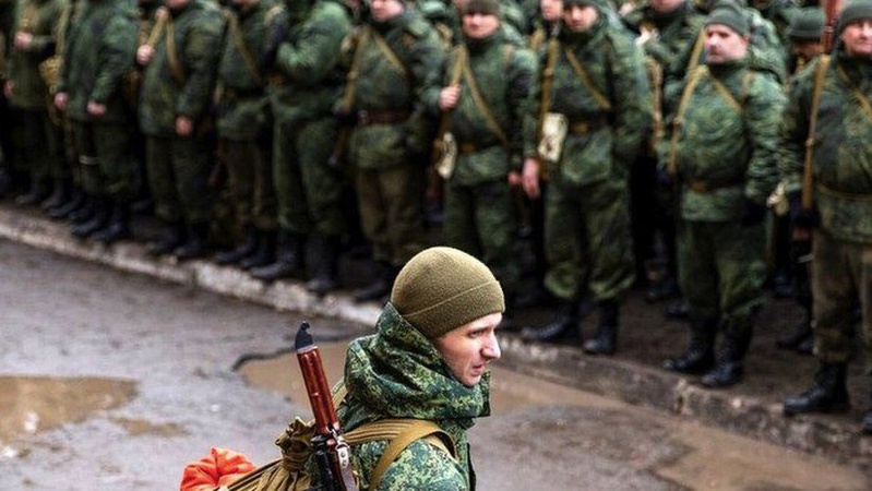 Окупаційна влада Донеччини «мобілізувала» ще 250 в’язнів, – Генштаб