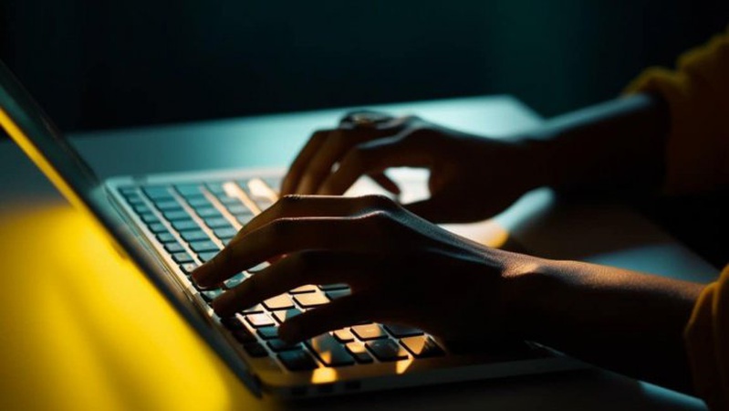 «Отримайте виплату від польських партнерів»: кіберполіція попереджає про шахрайську схему