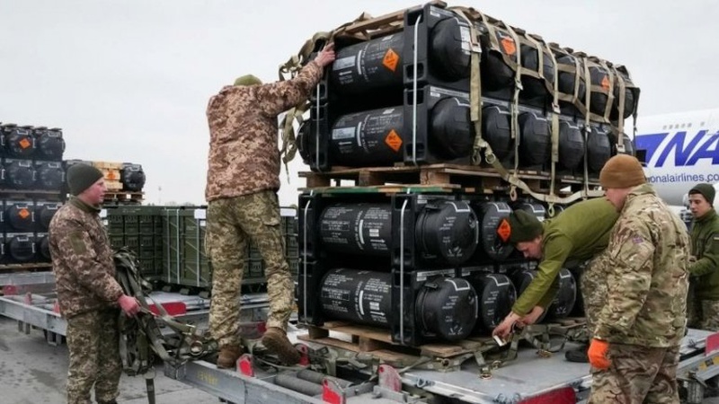 Пакет допомоги від США: Україна вже отримує озброєння