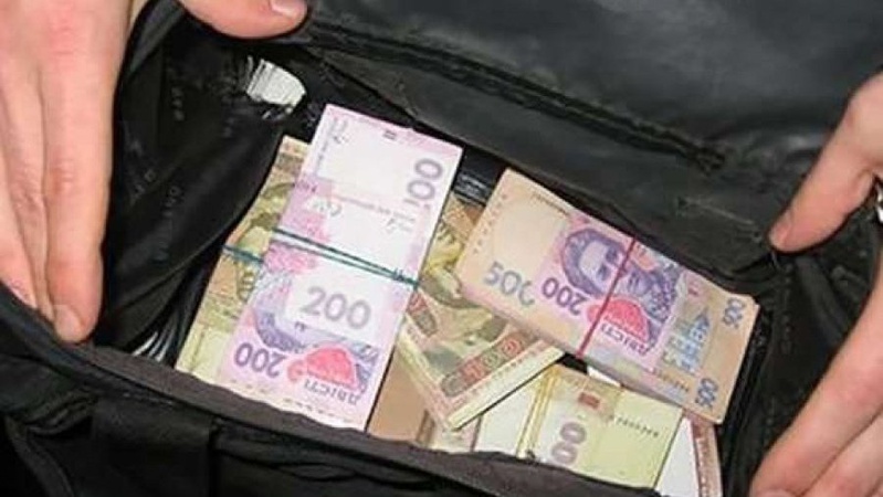 На ковельському залізничному вокзалі в чоловіка поцупили барсетку з грошима