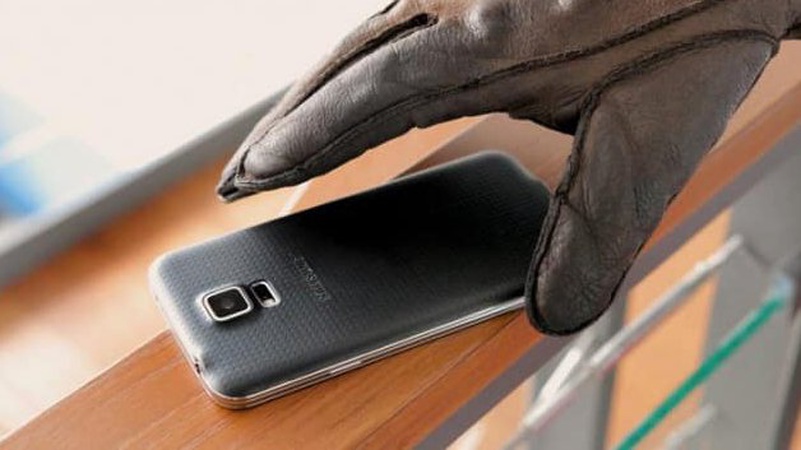 Житель Одеської області поцупив у волинянки телефон