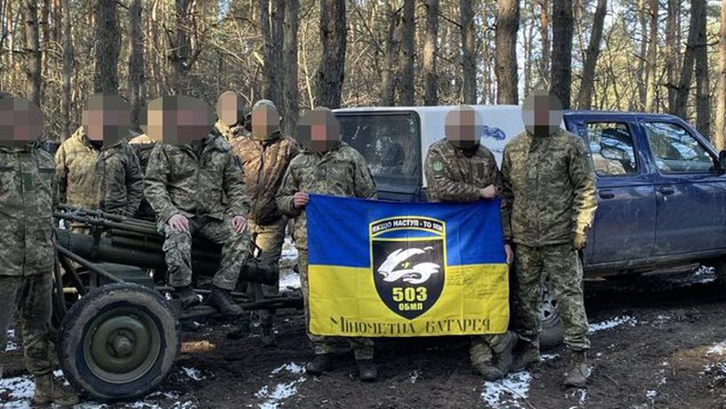 Волинські волонтери зібрали пів сотні прапорів  із подяками від захисників. ФОТО. ВІДЕО