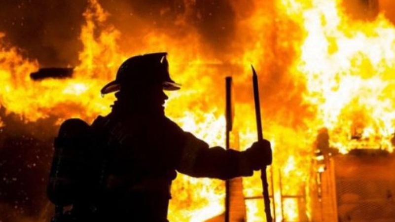 У місті на Волині внаслідок пожежі пенсіонерка отримала опіки всього тіла