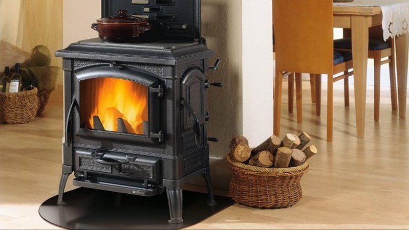 Рятувальники нагадали правила користування печами: як не допустити пожежі