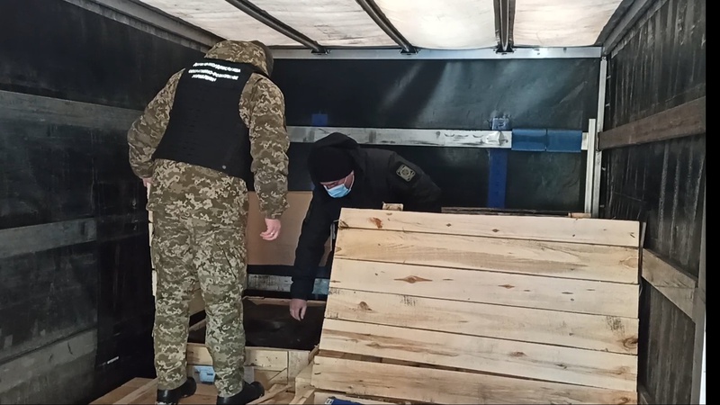 Через Волинь намагалися незаконно ввезти запчастини російського виробництва