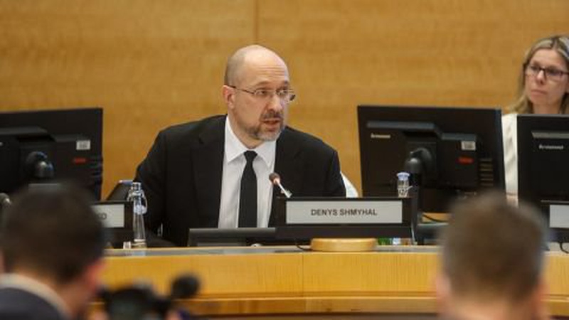 Відбудова України коштуватиме щонайменше 600 млрд доларів, - Шмигаль