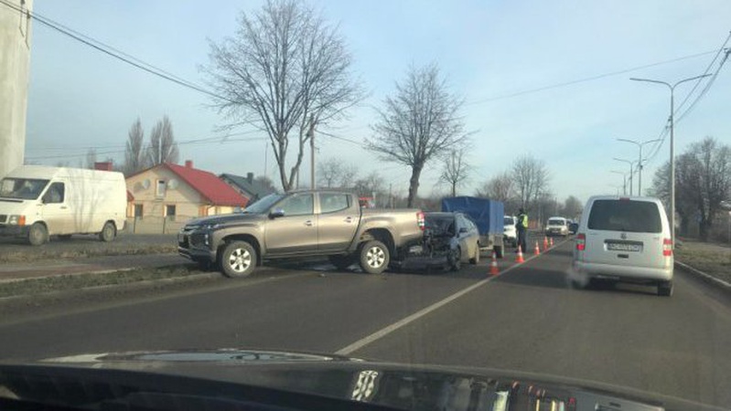 Відомо подробиці аварії у Луцьку на Ківерцівській. ВІДЕО.ОНОВЛЕНО