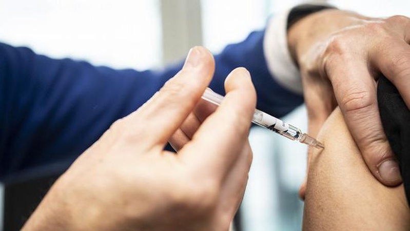 Скільки вчителів вакцинувались проти COVID-19 на Волині