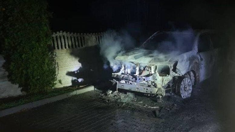 Вночі згорів позашляховик голови Підгайцівської громади