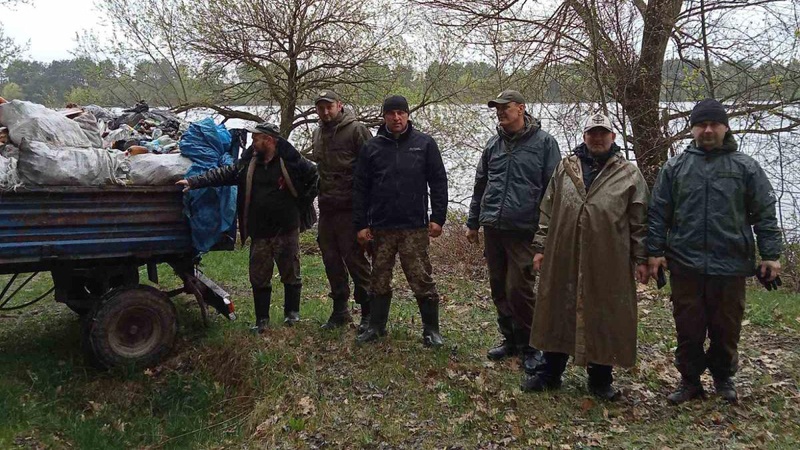 Волиняни прибрали від сміття заплаву річки Стир в Чебенях