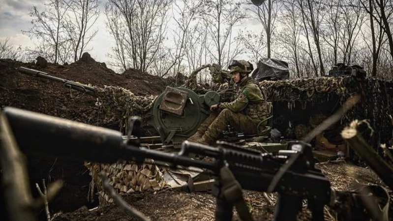 Противник тисне на трьох напрямках, за добу відбито 45 атак – Генштаб