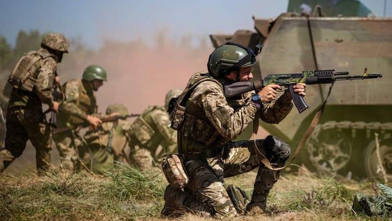 Наступ на Харківщину та штурм Мар’їнки: як пройшов день на фронті