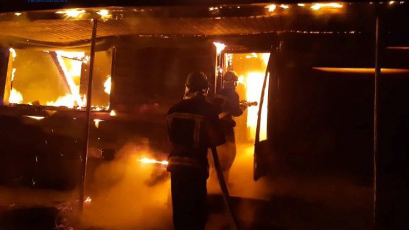 На Волині за ніч горіло два будинки. ФОТО