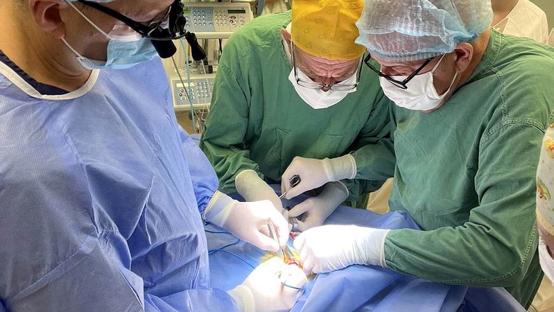 У Луцьку медики прооперували немовля з вадою серця