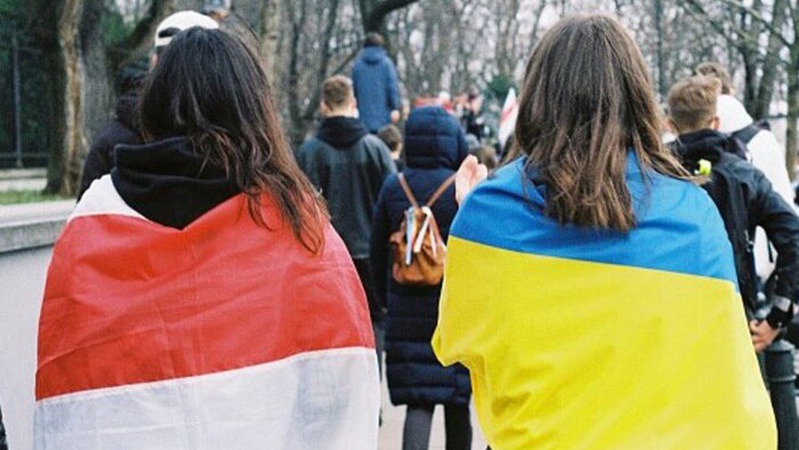 Польська молодь стає менш прихильною до українців: невтішні результати дослідження