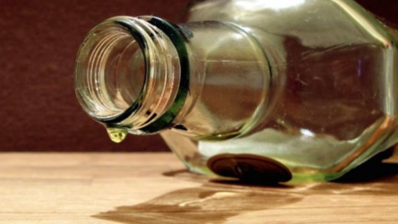 У Луцьку судитимуть жінку, яка продавала сурогат у квартирі