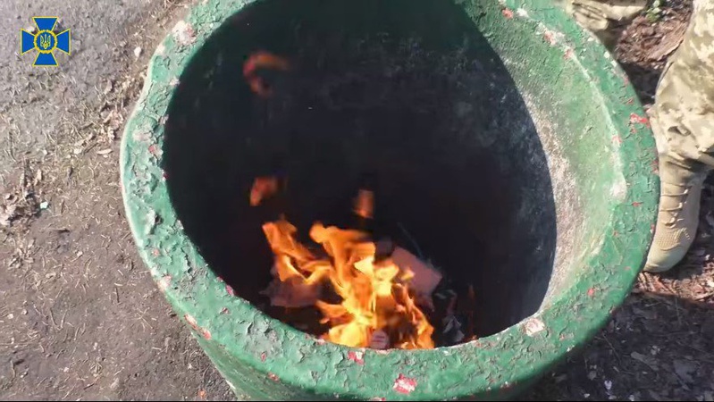 «Нехай росія горить полум’ям так, як горять її документи», – етнічний українець, який мав російське громадянство