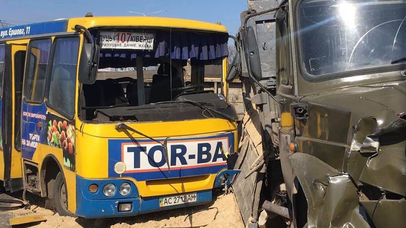 Як покарають водія маршрутки, що зіткнулася з вантажівкою у Луцьку